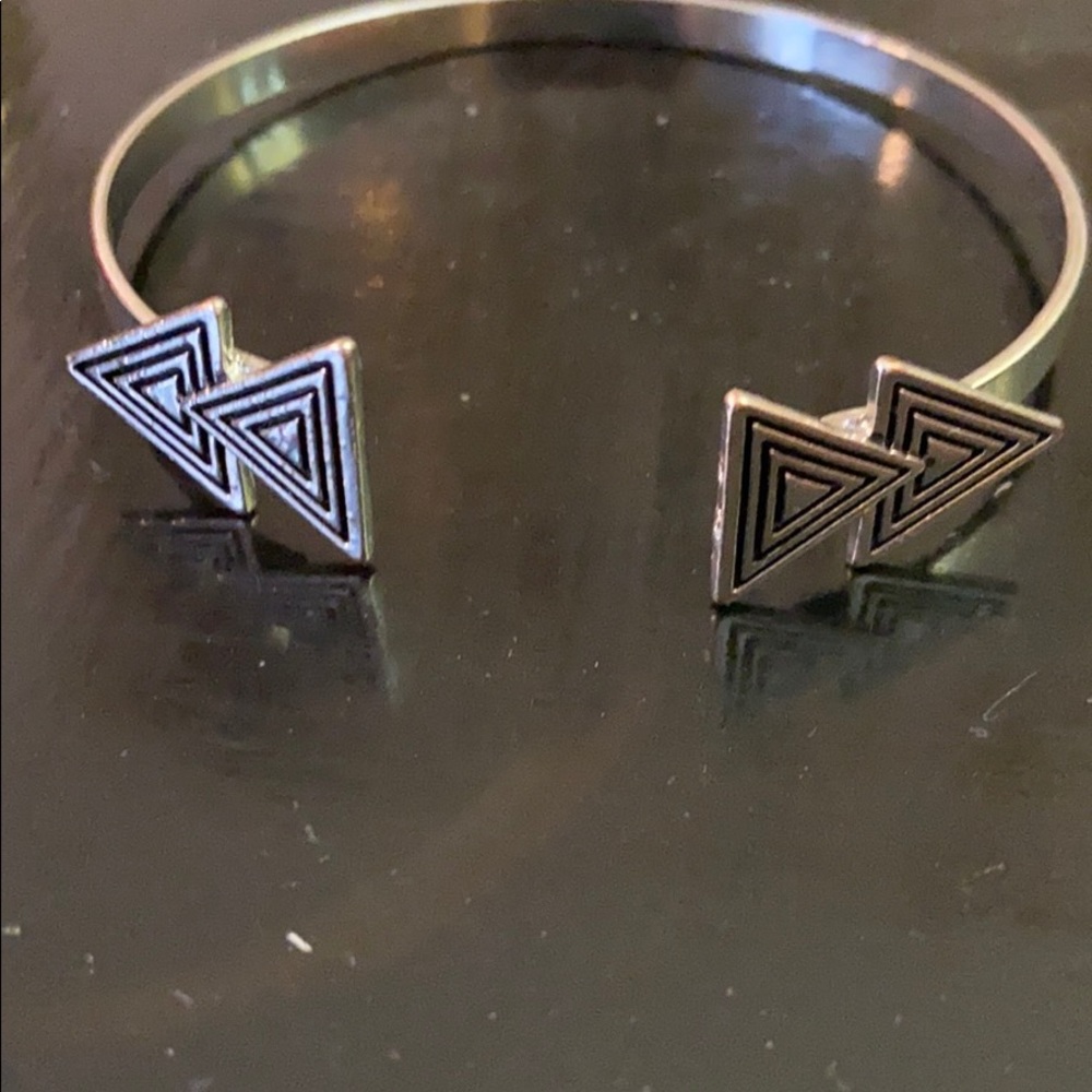 3/$13 Geometric metal bracelet